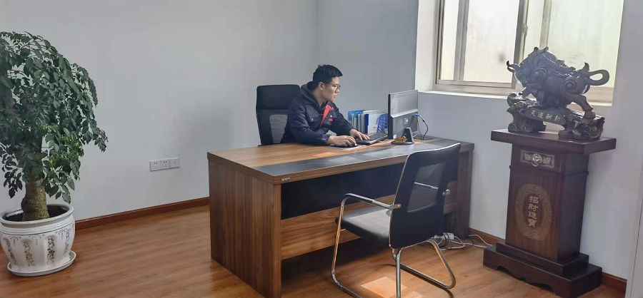 技術(shù)人員