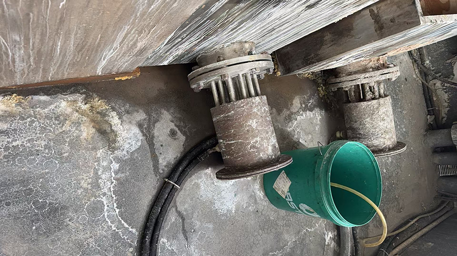 50KW法蘭加熱管-配套1立方的水槽，對水槽內(nèi)部的液體保溫